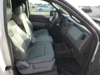 2013 Ford F-150 XL z VIN 1FTMF1CM0DFB92334, wystawiony jako Copart lot #60467615 z przebiegiem Nie podano mil oraz Szkoda całkowita • Salvage title. Historia ofert i sprzedaży dostępna na DreamBid. Obrazek 10.