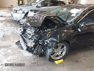2009 Acura TL Tech with VIN 19UUA86549A010863, listed as a IAAI auction lot 41001252 with 186,441 mi miles. Bid and sale history available at carsss.com. Image 6.