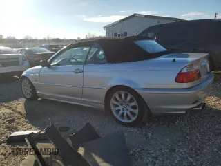 2001 BMW 3 Series 325Ci with VIN WBABS33441JY41864, listed as a Copart auction lot 82790624 with 141,764 mi miles and Salvage Title. Bid and sale history available at carsss.com. Image 2.