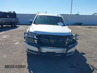 2017 Chevrolet Suburban Premier z VIN 1GNSCJKC7HR142082, wystawiony jako IAAI lot #41749026 z przebiegiem 152 415 mil mil oraz . Historia ofert i sprzedaży dostępna na DreamBid. Obrazek 12.