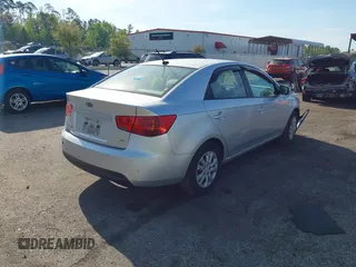 2012 Kia Forte EX with VIN KNAFU4A26C5513375, listed as a IAAI auction lot 41891066 with 181,877 mi miles. Bid and sale history available at carsss.com. Image 4.