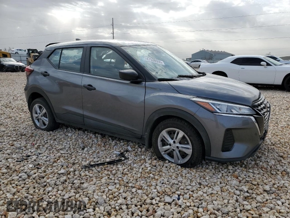 2021 Nissan Kicks S with VIN 3N1CP5BV9ML522426, listed as a Copart auction lot 47538555 with 5,923 mi miles and Salvage Title. Bid and sale history available at carsss.com. Image 4.