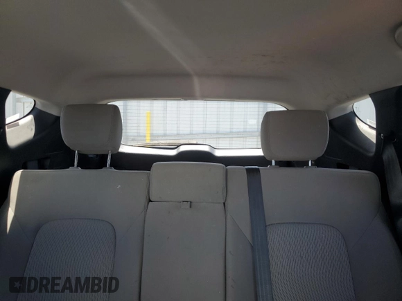 2017 Hyundai Santa Fe 2.4L with VIN 5XYZT3LB2HG411516, listed as a Copart auction lot 60369165 with 109,763 mi miles and Clean title. Bid and sale history available at DreamBid. Image 10.