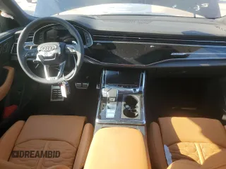 2024 Audi RS Q8 z VIN WU1ARBF17RD005713, wystawiony jako Copart lot #65472944 z przebiegiem 1249 mil mil oraz Szkody całkowita. Historia ofert i sprzedaży dostępna na DreamBid. Obrazek 8.