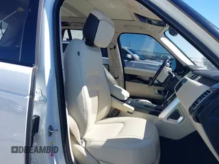 2022 Land Rover Range Rover Westminster z VIN SALGS2RU3NA460712, wystawiony jako IAAI lot #41578730 z przebiegiem 57 119 mil mil oraz . Historia ofert i sprzedaży dostępna na DreamBid. Obrazek 5.