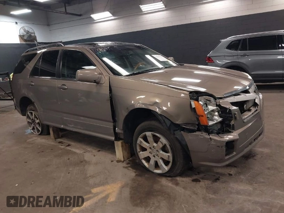 2007 Cadillac SRX with VIN 1GYEE637370137893, listed as a IAAI auction lot 41869395 with 215,460 mi miles. Bid and sale history available at carsss.com. Image 1.