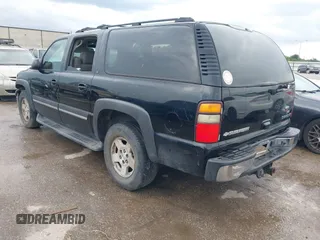 2005 Chevrolet Suburban LS with VIN 3GNEC16Z45G157758, listed as a IAAI auction lot 42408657 with 237,238 mi miles and . Bid and sale history available at DreamBid. Image 3.