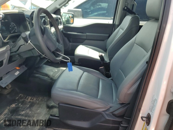 2023 Ford F-150 XL z VIN 1FTEW1EP4PKE20813, wystawiony jako Copart lot #56626745 z przebiegiem 50 119 mil mil oraz Szkoda całkowita • Salvage title. Historia ofert i sprzedaży dostępna na DreamBid. Obrazek 7.