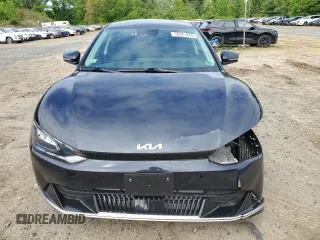 2024 Kia EV6 Wind z VIN KNDC3DLC6R5193465, wystawiony jako Copart lot #56941845 z przebiegiem 12 703 mil mil oraz Nie do naprawy • Non repairable. Historia ofert i sprzedaży dostępna na DreamBid. Obrazek 5.