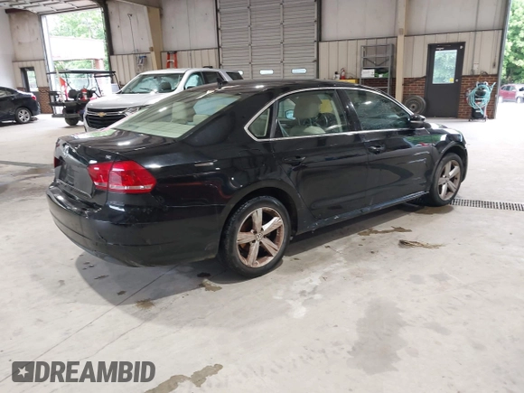 2013 Volkswagen Passat SE с VIN 1VWBH7A35DC134295, выставлен на аукционе IAAI как лот 42358750 с пробегом 144 732 миль миль и . История ставок и продаж доступна на DreamBid. Изображение 4.