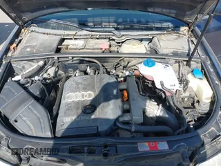 2005 Audi A4 SE z VIN WAULC68E55A105445, wystawiony jako IAAI lot #42369117 z przebiegiem 156 426 mil mil oraz . Historia ofert i sprzedaży dostępna na DreamBid. Obrazek 10.
