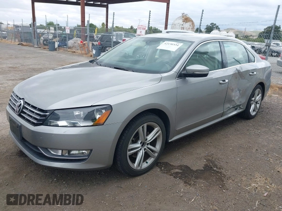2014 Volkswagen Passat SE z VIN 1VWBN7A3XEC022098, wystawiony jako IAAI lot #42130334 z przebiegiem 88 433 mil mil oraz . Historia ofert i sprzedaży dostępna na DreamBid. Obrazek 17.