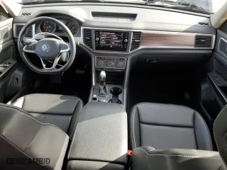 2021 Volkswagen Atlas 3.6L V6 SE w/Technology with VIN 1V2HR2CA4MC501324, listed as a Copart auction lot 49747245 with 31,591 mi miles and Salvage Title. Bid and sale history available at carsss.com. Image 8.