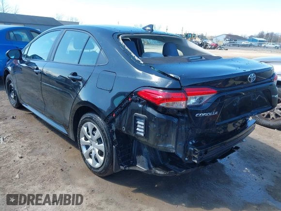 2021 Toyota Corolla LE with VIN 5YFEPMAEXMP161048, listed as a IAAI auction lot 42041751 with 30,650 mi miles and . Bid and sale history available at DreamBid. Image 3.
