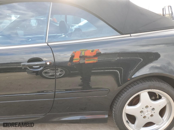2001 Mercedes-Benz CLK-Class with VIN WDBLK70G31T061712, listed as a Copart auction lot 75091764 with 0 mi miles and Non Repairable. Bid and sale history available at carsss.com. Image 12.