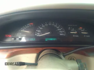1998 Oldsmobile 88 LS z VIN 1G3HN52K5W4849011, wystawiony jako IAAI lot #42153650 z przebiegiem 171 969 mil mil oraz . Historia ofert i sprzedaży dostępna na DreamBid. Obrazek 7.