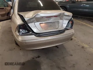 2003 Mercedes-Benz C 240 с VIN WDBRF81J13F426419, выставлен на аукционе IAAI как лот 41522789 с пробегом 107 402 миль миль и . История ставок и продаж доступна на DreamBid. Изображение 6.