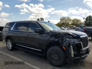 2022 Cadillac Escalade z VIN 1GYS3KKL1NR278826, wystawiony jako Copart lot #45399494 z przebiegiem 62 268 mil mil oraz Szkoda całkowita • Salvage title. Historia ofert i sprzedaży dostępna na DreamBid. Obrazek 4.