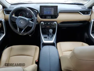 2021 Toyota RAV4 XLE Premium with VIN 2T3C1RFV2MW164644, listed as a Copart auction lot 65607935 with 19,667 mi miles and Salvage title. Bid and sale history available at DreamBid. Image 8.