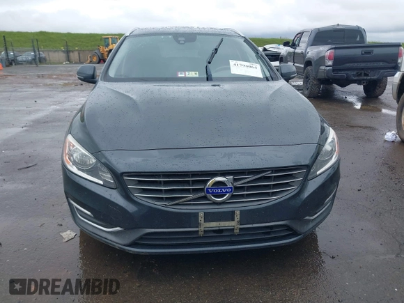 2015 Volvo V60 T5 Drive-E Premier with VIN YV126MEB5F1208042, listed as a IAAI auction lot 41794064 with 118,872 mi miles. Bid and sale history available at carsss.com. Image 12.