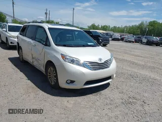 2017 Toyota Sienna XLE Auto Access Seat with VIN 5TDYZ3DC9HS889730, listed as a IAAI auction lot 42171616 with 92,822 mi miles and . Bid and sale history available at DreamBid. Image 1.