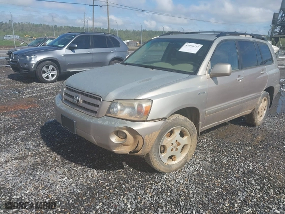 2006 Toyota Highlander w/3rd Row with VIN JTEEP21A660143026, listed as a IAAI auction lot 42090337 with 254,242 mi miles. Bid and sale history available at carsss.com. Image 2.