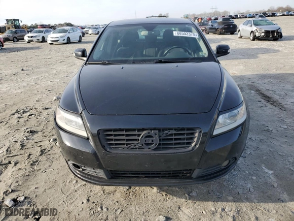 2011 Volvo S40 with VIN YV1672MS5B2539826, listed as a Copart auction lot 88502375 with 140,182 mi miles and Salvage Title. Bid and sale history available at carsss.com. Image 5.