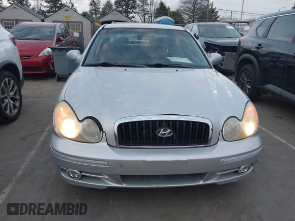 2003 Hyundai Sonata GLS with VIN KMHWF35H23A902622, listed as a IAAI auction lot 41914230 with 138,312 mi miles. Bid and sale history available at carsss.com. Image 6.