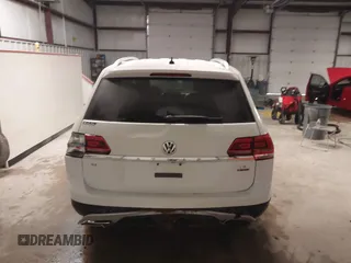 2019 Volkswagen Atlas SE with VIN 1V2LR2CA8KC577216, listed as a IAAI auction lot 41156460 with 68,382 mi miles and . Bid and sale history available at DreamBid. Image 16.