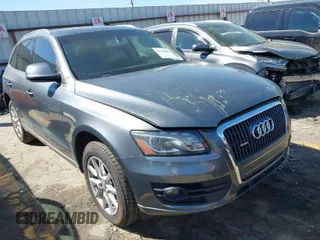 2012 Audi Q5 2.0T Premium Plus with VIN WA1LFAFP1CA131985, listed as a IAAI auction lot 41850004 with 1 mi miles. Bid and sale history available at carsss.com. Image 1.