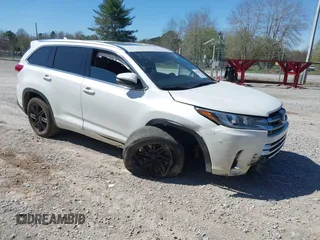 2017 Toyota Highlander Limited z VIN 5TDYZRFH6HS222576, wystawiony jako IAAI lot #41854682 z przebiegiem 97 148 mil mil oraz . Historia ofert i sprzedaży dostępna na DreamBid. Obrazek 1.