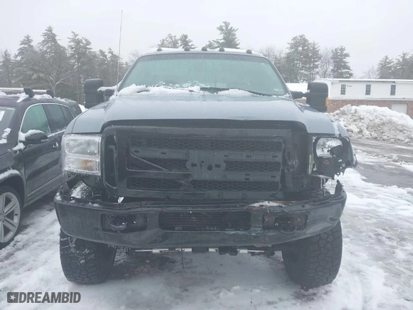 2006 Ford Super Duty F-250 XL with VIN 1FTSX21526EB97324, listed as a IAAI auction lot 41541311 with NaN miles. Bid and sale history available at carsss.com. Image 12.