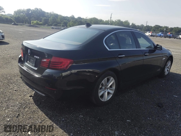 2011 BMW 5 Series 528i with VIN WBAFR1C54BC738346, listed as a IAAI auction lot 42622199 with 185,343 mi miles and . Bid and sale history available at DreamBid. Image 4.