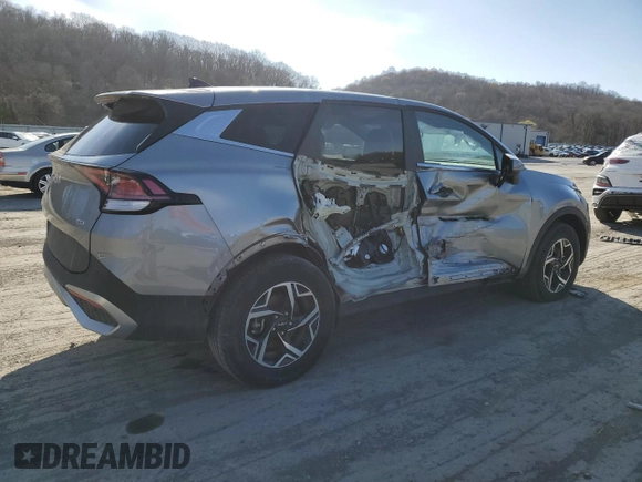 2024 Kia Sportage LX with VIN KNDPUCDF0R7265881, listed as a Copart auction lot 50235255 with 27,108 mi miles and Salvage Title. Bid and sale history available at DreamBid. Image 3.