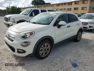 2016 FIAT 500X Lounge z VIN ZFBCFXDT6GP348317, wystawiony jako Copart lot #58632265 z przebiegiem Nie podano mil oraz Czysty tytuł • Clean title. Historia ofert i sprzedaży dostępna na DreamBid. Obrazek 1.