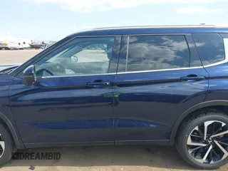 2024 Mitsubishi Outlander SEL z VIN JA4J4WA88RZ018247, wystawiony jako IAAI lot #40377423 z przebiegiem 9 558 mil mil oraz . Historia ofert i sprzedaży dostępna na DreamBid. Obrazek 14.