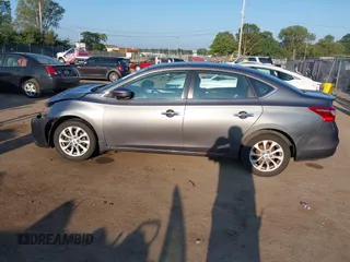 2017 Nissan Sentra S with VIN 3N1AB7AP1HY250807, listed as a IAAI auction lot 40084492 with 130,000 mi miles. Bid and sale history available at carsss.com. Image 13.