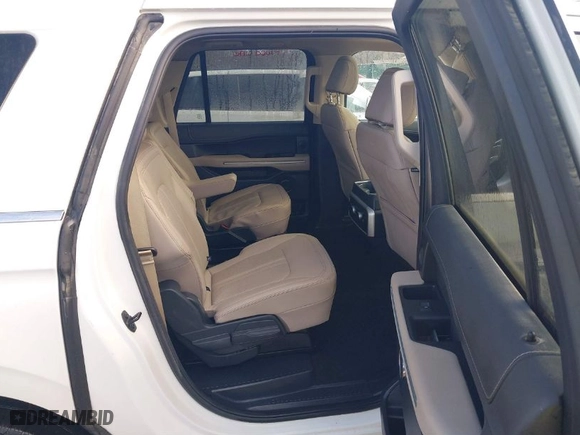 2024 Ford Expedition Max Limited with VIN 1FMJK2A88REA04582, listed as a IAAI auction lot 41606512 with 15,014 mi miles. Bid and sale history available at carsss.com. Image 8.