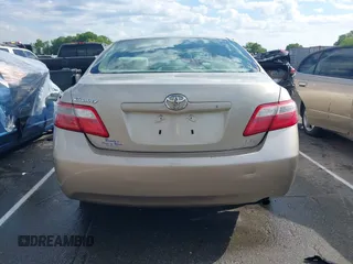 2007 Toyota Camry CE z VIN 4T1BE46K07U048199, wystawiony jako IAAI lot #42188393 z przebiegiem 166 614 mil mil oraz . Historia ofert i sprzedaży dostępna na DreamBid. Obrazek 16.