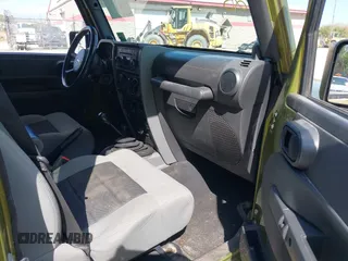 2010 Jeep Wrangler Unlimited Sport с VIN 1J4BA3H10AL202092, выставлен на аукционе IAAI как лот 42246026 с пробегом 138 309 миль миль и . История ставок и продаж доступна на DreamBid. Изображение 5.
