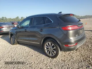 2017 Lincoln MKC Select with VIN 5LMCJ2C97HUL22468, listed as a Copart auction lot 52109315 with 99,944 mi miles and Salvage title. Bid and sale history available at DreamBid. Image 2.