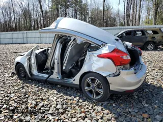 2014 Ford Focus SE with VIN 1FADP3K23EL178428, listed as a Copart auction lot 50118125 with 140,344 mi miles and Non Repairable. Bid and sale history available at carsss.com. Image 2.