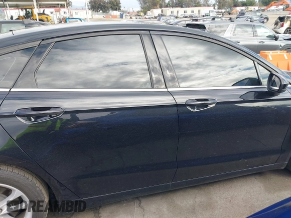 2020 Ford Fusion Hybrid SE with VIN 3FA6P0LU3LR113987, listed as a IAAI auction lot 41778511 with 67,509 mi miles. Bid and sale history available at carsss.com. Image 14.