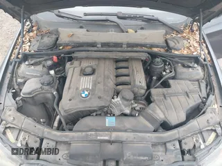 2008 BMW 3 Series 328xi with VIN WBAVC93528K056754, listed as a IAAI auction lot 41505019 with 80,516 mi miles. Bid and sale history available at carsss.com. Image 10.
