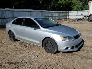 2012 Volkswagen Jetta S z VIN 3VW1K7AJ7CM313625, wystawiony jako Copart lot #56310665 z przebiegiem 158 972 mil mil oraz Czysty tytuł • Clean title. Historia ofert i sprzedaży dostępna na DreamBid. Obrazek 4.