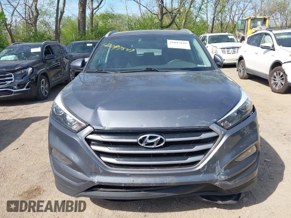 2017 Hyundai Tucson SE z VIN KM8J33A48HU253405, wystawiony jako IAAI lot #42097849 z przebiegiem 129 397 mil mil oraz . Historia ofert i sprzedaży dostępna na DreamBid. Obrazek 12.