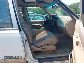1997 Ford Explorer XLT z VIN 1FMDU35PXVZA53669, wystawiony jako IAAI lot #42253791 z przebiegiem 186 521 mil mil oraz . Historia ofert i sprzedaży dostępna na DreamBid. Obrazek 5.