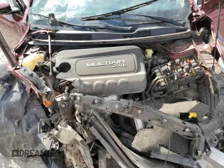 2015 Chrysler 200 Limited z VIN 1C3CCCAB3FN576736, wystawiony jako Copart lot #52708175 z przebiegiem 137 417 mil mil oraz Szkoda całkowita • Salvage title. Historia ofert i sprzedaży dostępna na DreamBid. Obrazek 12.