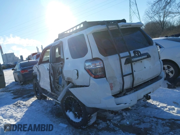 2018 Toyota 4Runner SR5 with VIN JTEBU5JR4J5507930, listed as a IAAI auction lot 41292536 with 105,882 mi miles and . Bid and sale history available at DreamBid. Image 3.