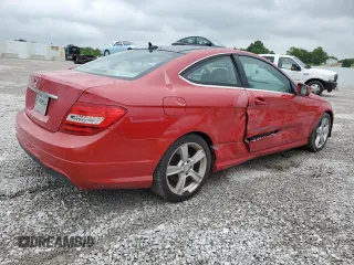 2015 Mercedes-Benz C 250 z VIN WDDGJ4HB6FG367726, wystawiony jako Copart lot #58392385 z przebiegiem 154 617 mil mil oraz Szkoda całkowita • Salvage title. Historia ofert i sprzedaży dostępna na DreamBid. Obrazek 3.